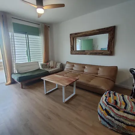 La Invencible 1ª Linea Playa Apartment
